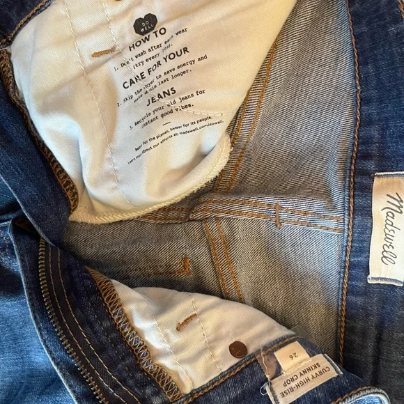 Madewell Curvy Hi Rise Crop 26 - Picture 3 of 3